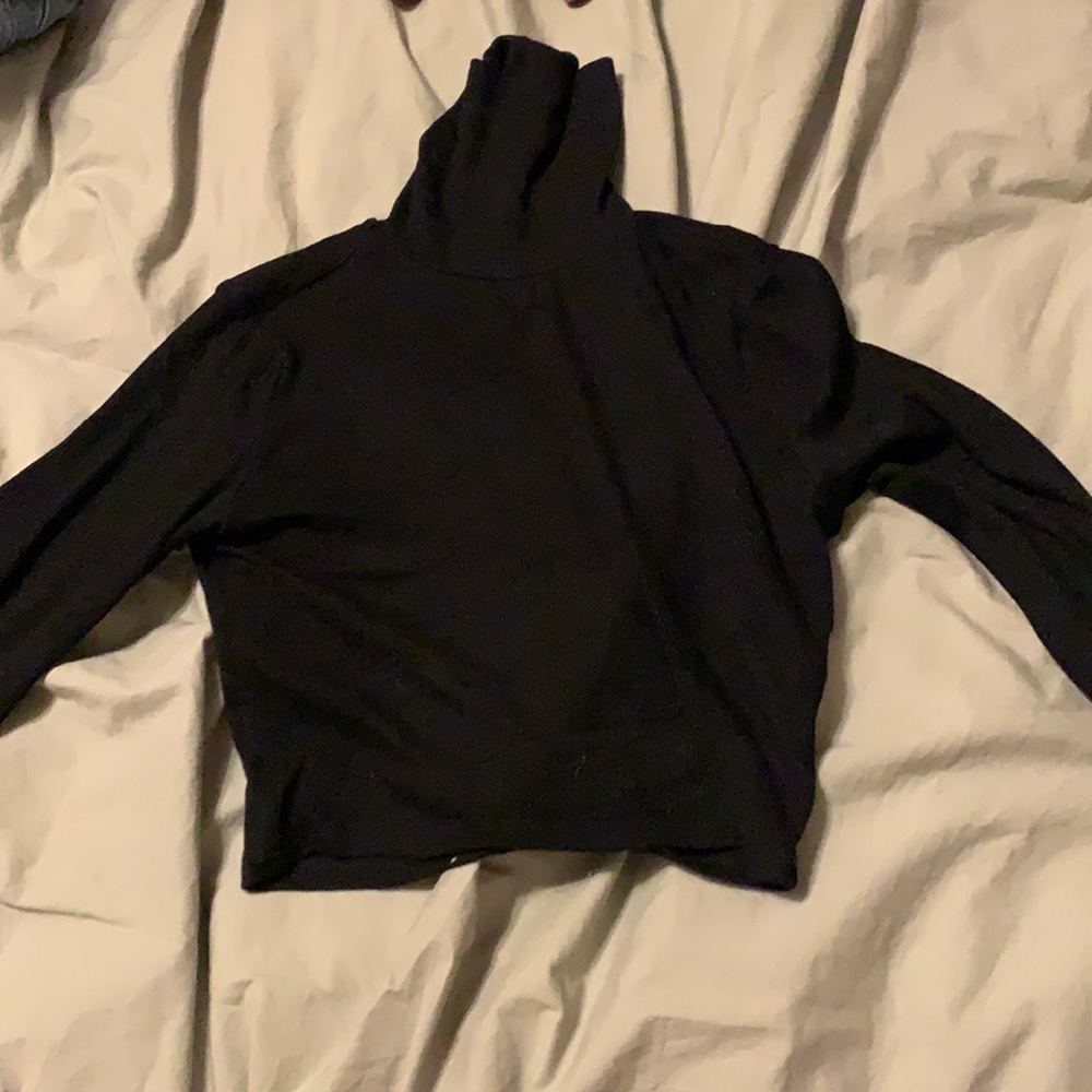 Garage black cropped turtleneck